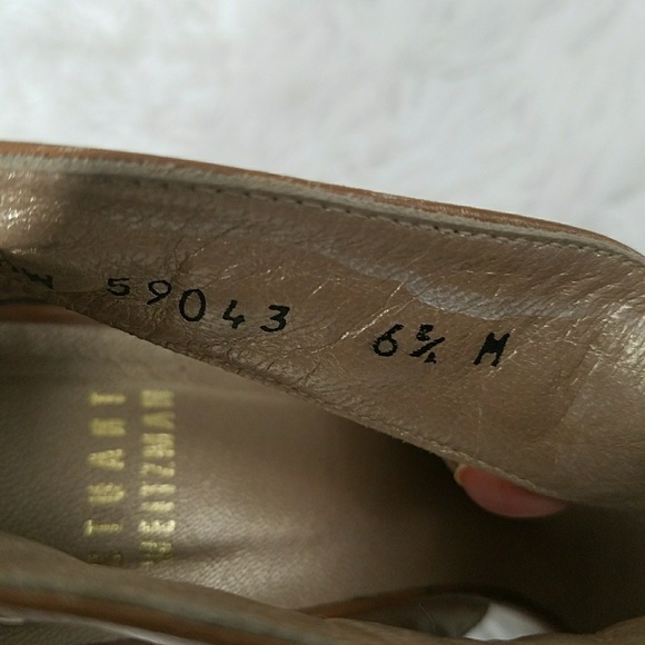 STUART WEITZMAN HIGH HEEL SANDAL WITH GOLD STUDS - Picture 6 of 7